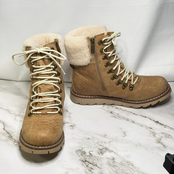 Royal Canadian Shoes - Rare Royal Canadian Cambridge “Croc” Embossed Leather Waterproof Boots 8.5